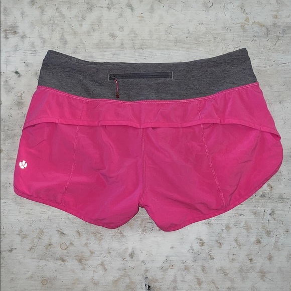 Lululemon Run: Speed Short *4-way Stretch
Raspberry Glo Light / Heathered Slate - Picture 2 of 8